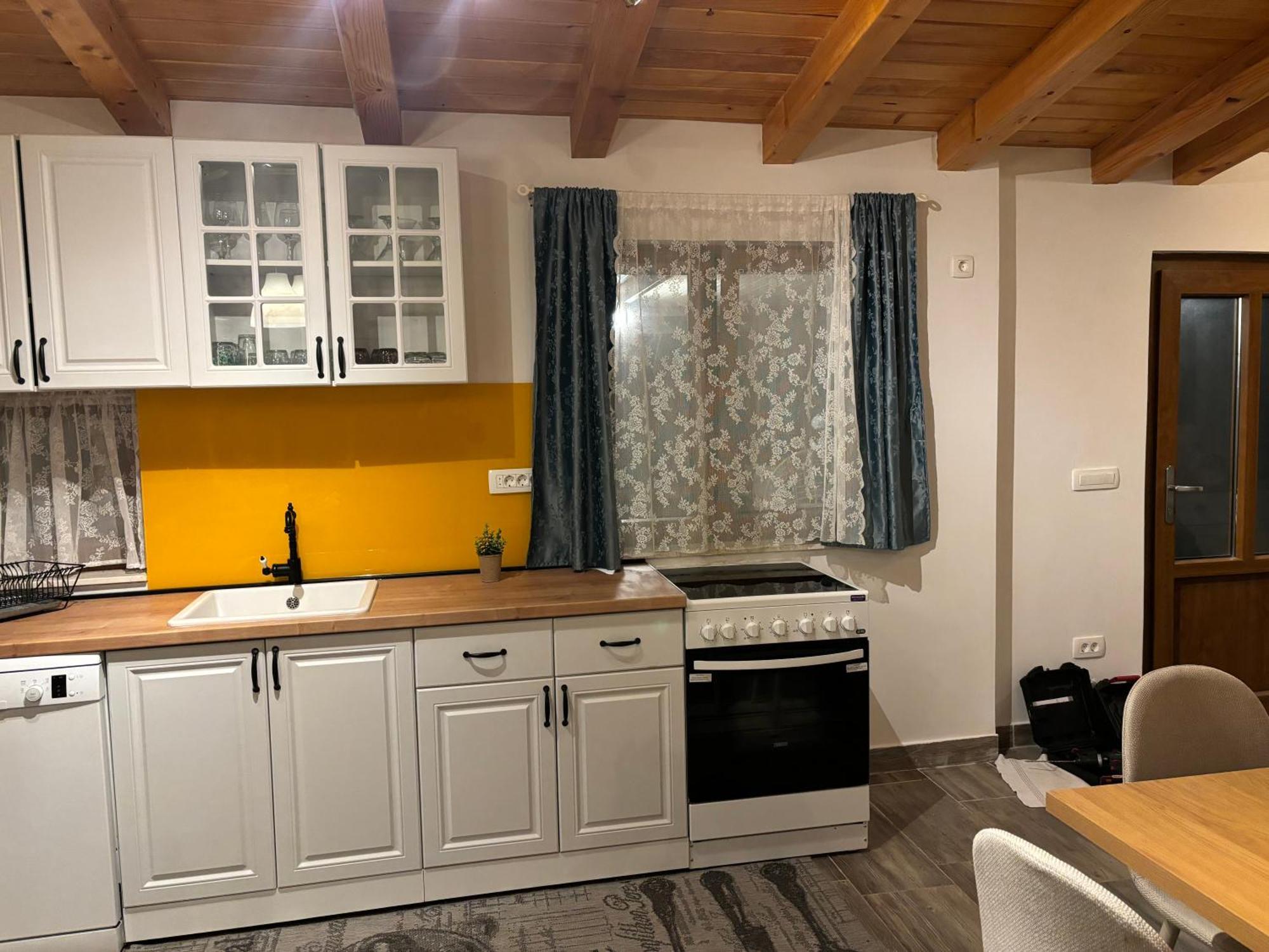 Luxury House Ivan With 4 Bedrooms Divojevici Exterior photo